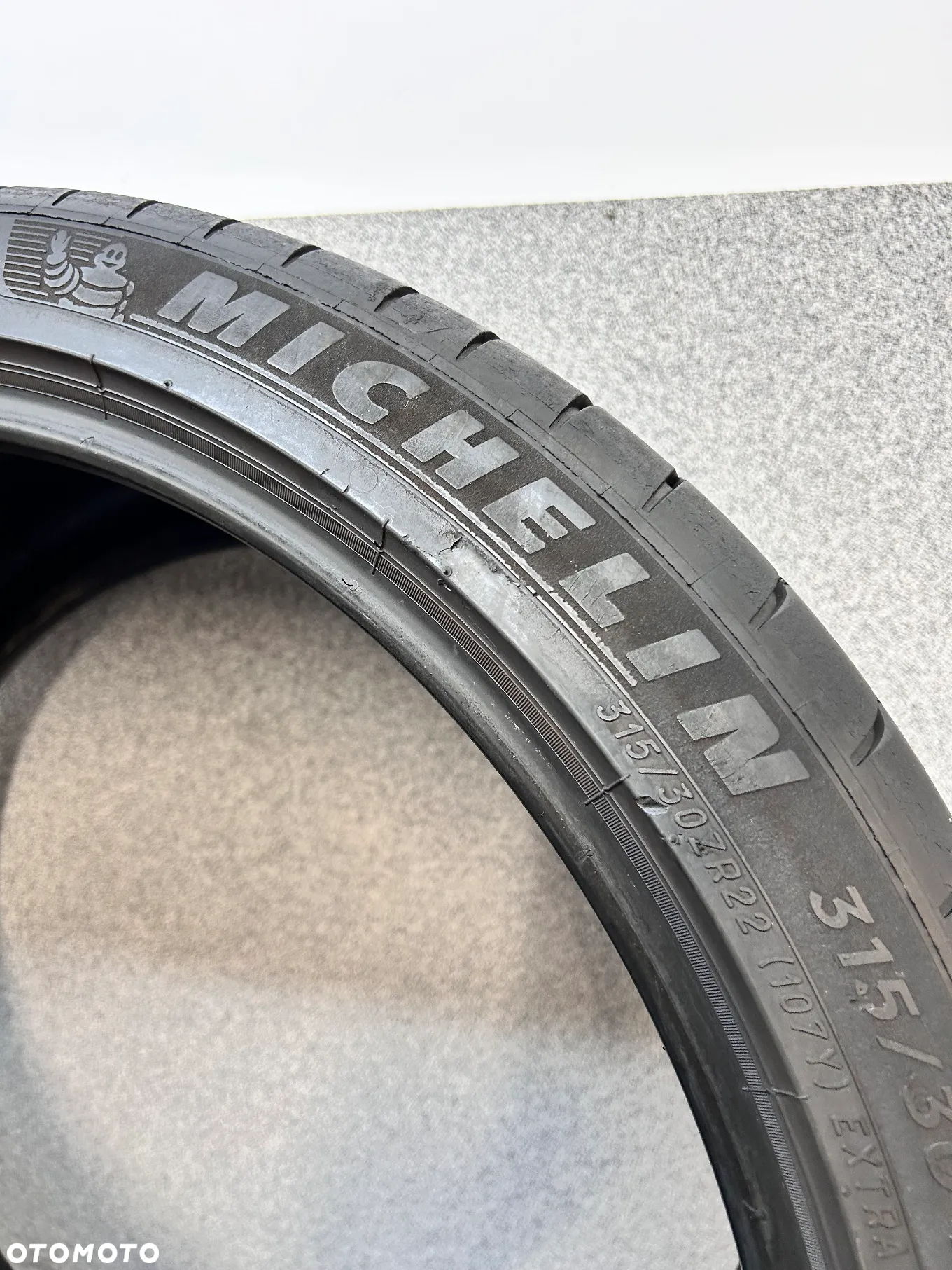 2 OPONY LETNIE MICHELIN 315/30/ZR 22 107Y  315/30/22 107Y  XL , PILOT SPORT 4S* - 9