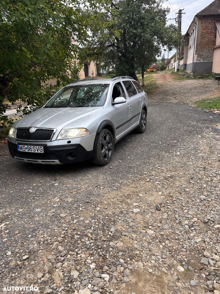 Skoda Octavia 2.0 TDI DPF Ambient 4x4 - 1