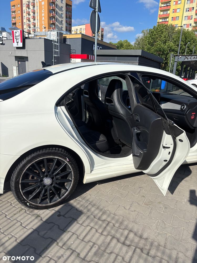 Mercedes-Benz CLA - 10