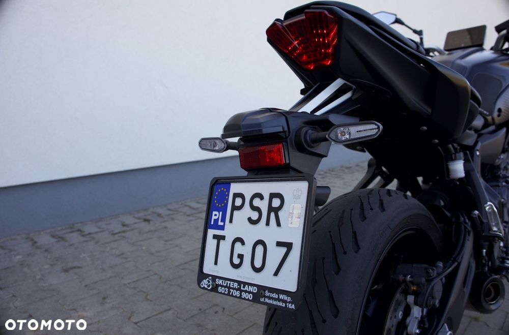 Yamaha MT - 32