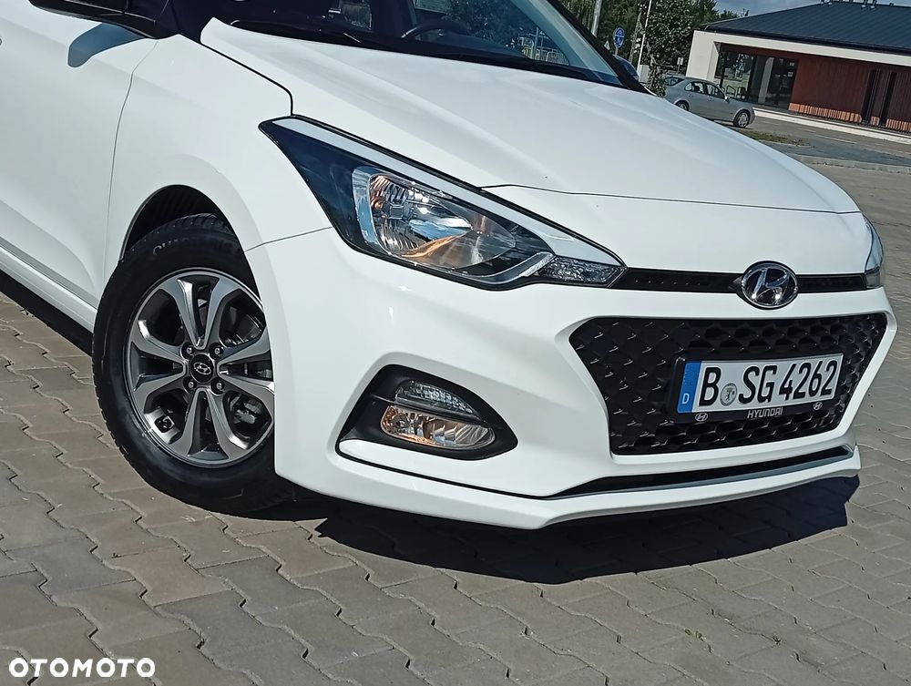 Hyundai i20 1.2 Passion - 24