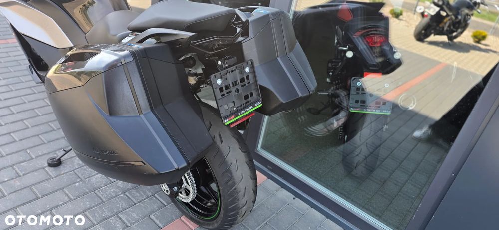 Kawasaki Ninja 1000 SX - 33