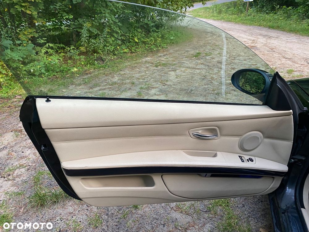 BMW Seria 3 320d xDrive - 12