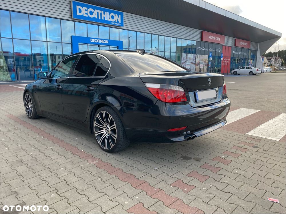 BMW Seria 5 525d - 6