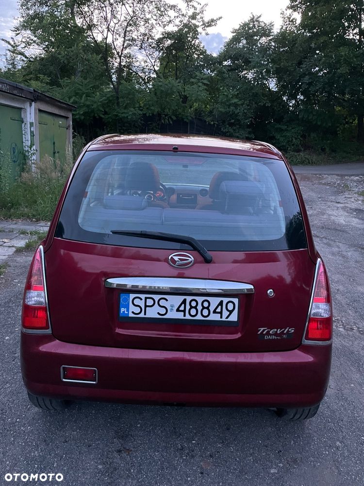 Daihatsu Trevis 1.0 - 8