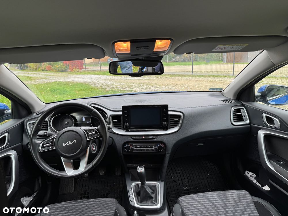 Kia Ceed 1.5 T-GDI M - 9