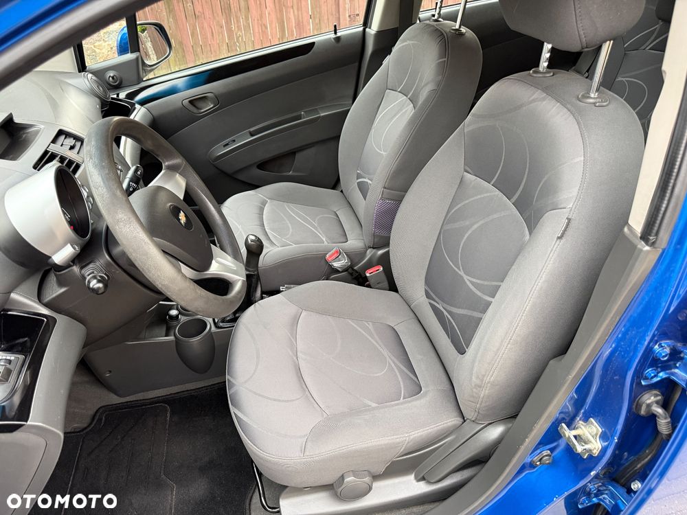 Chevrolet Spark 1.0 Base - 19