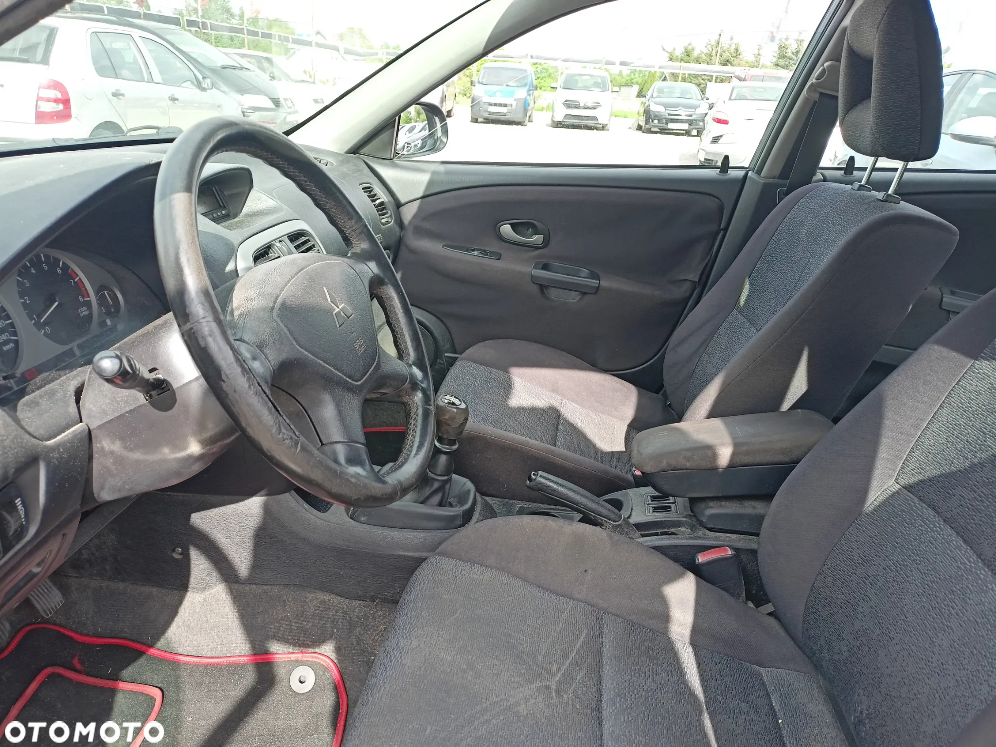 Mitsubishi Carisma - 8