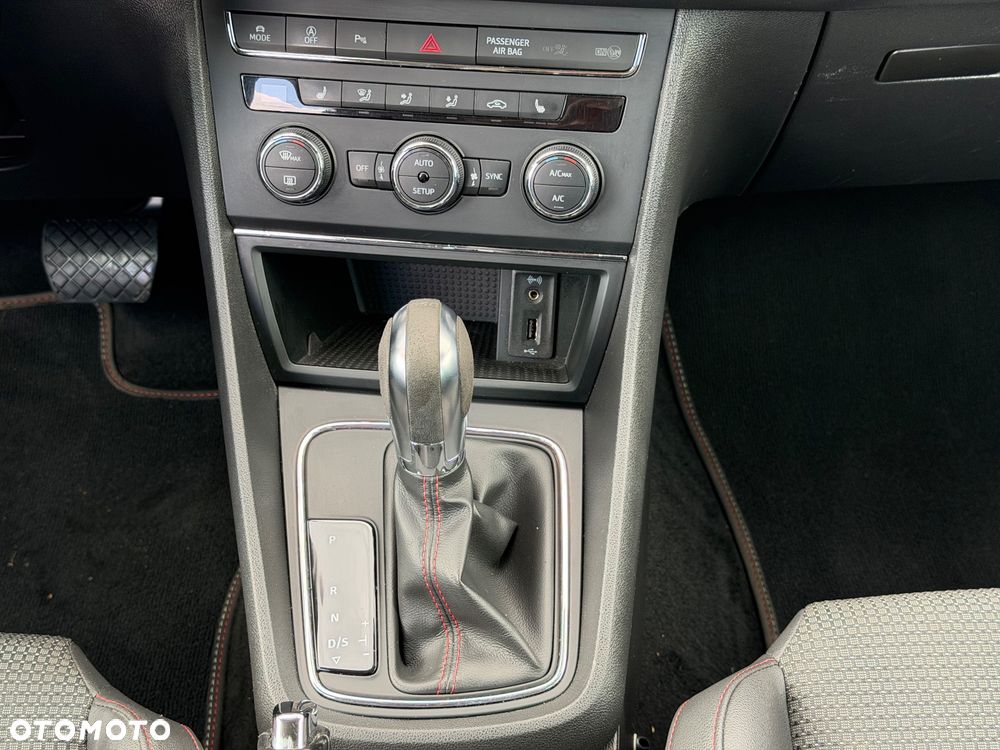 Seat Leon 1.8 TSI Start&Stop DSG FR - 25