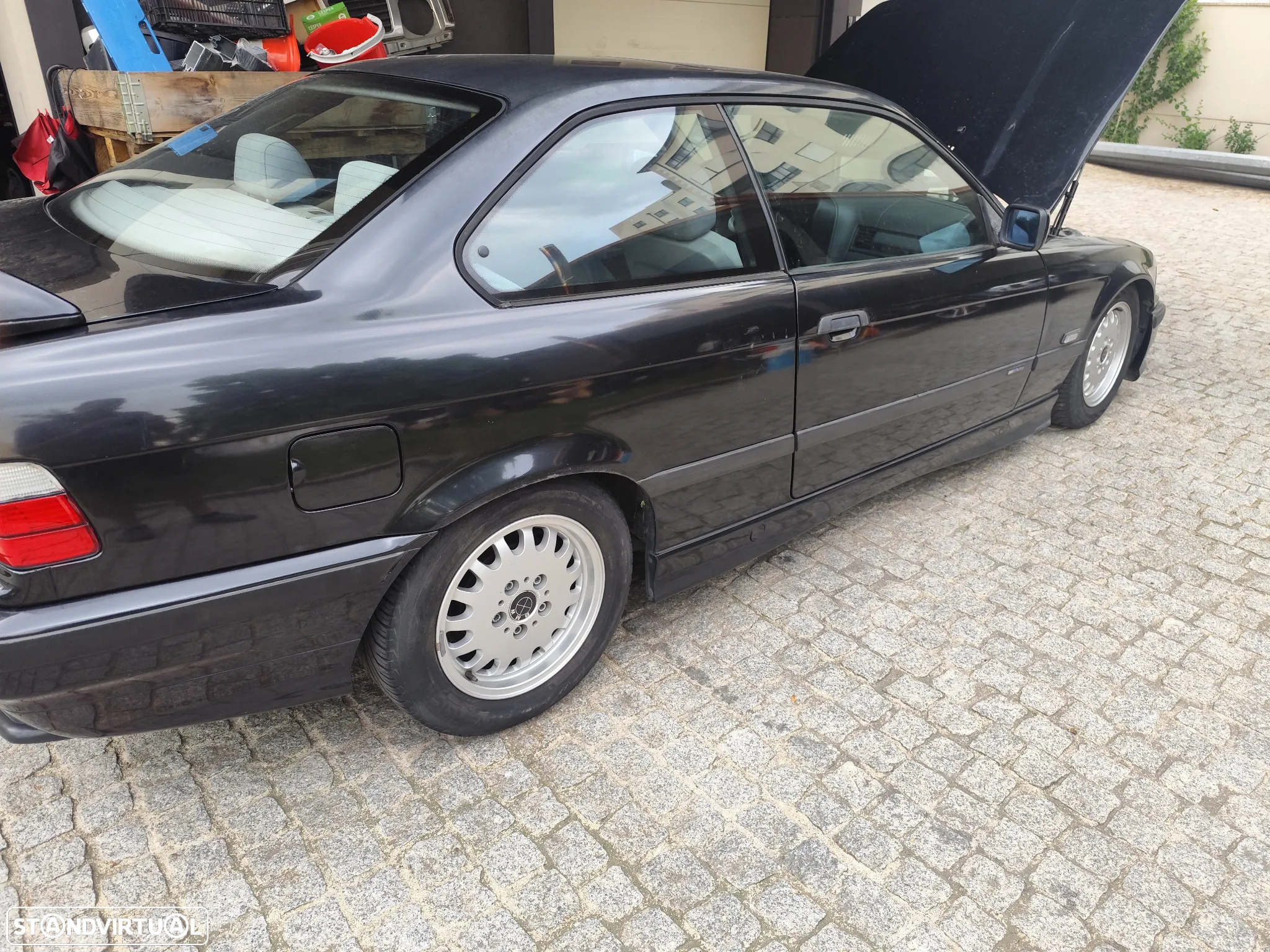 BMW 316 i Coupé Exclusive - 3