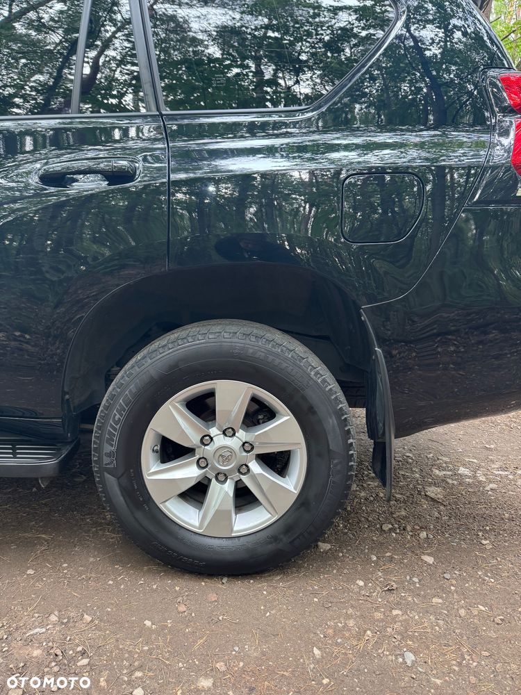 Toyota Land Cruiser LC 2.8 D-4D Prado - 21