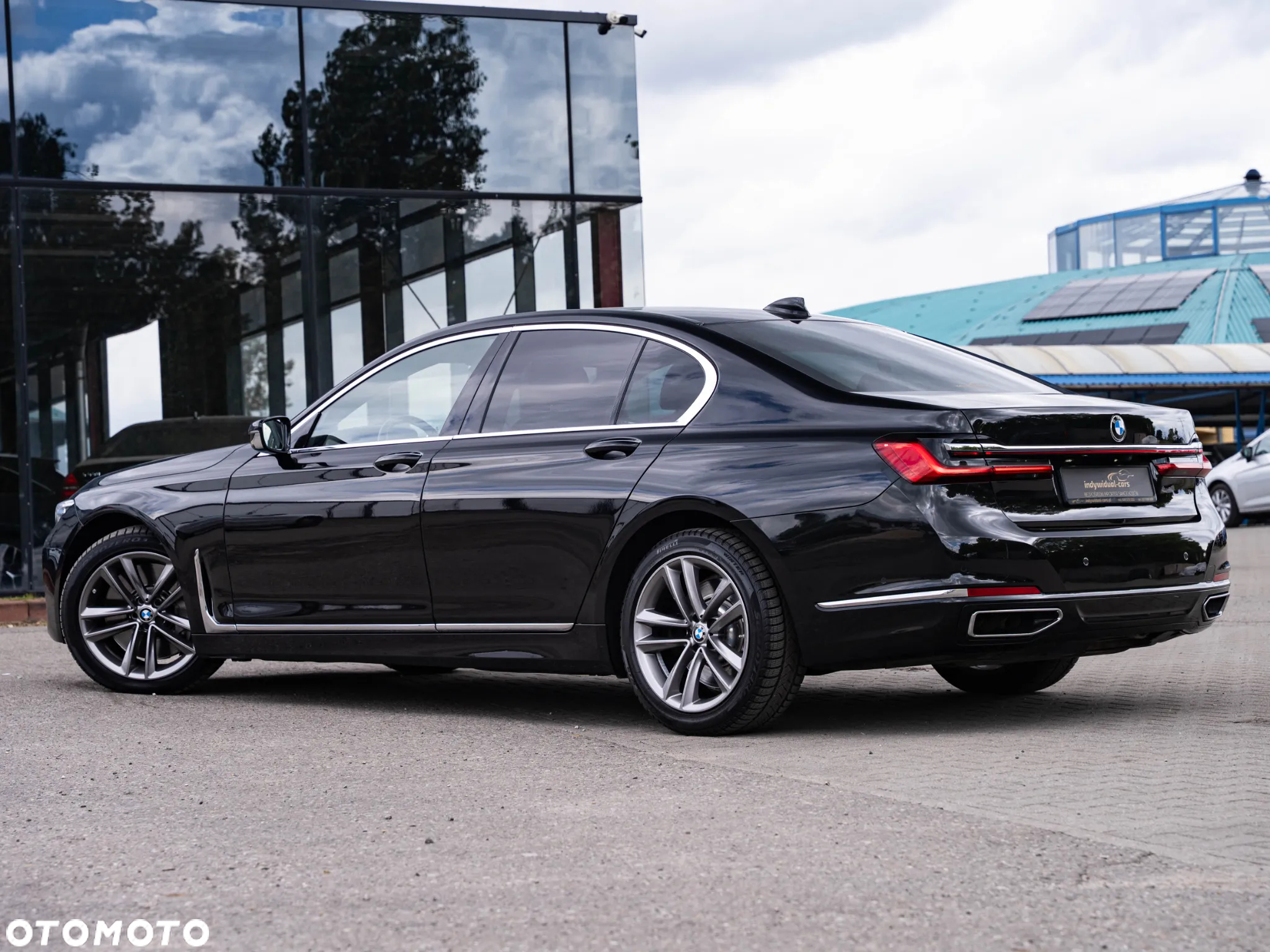BMW Seria 7 750i xDrive - 11