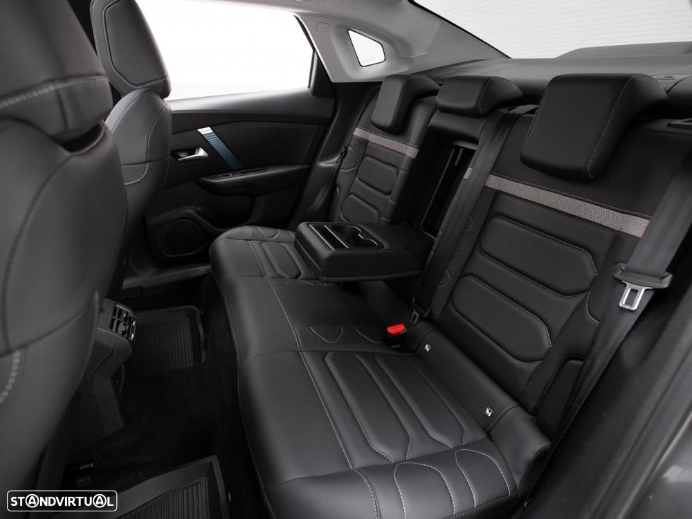 Citroën e-C4 X Shine - 11