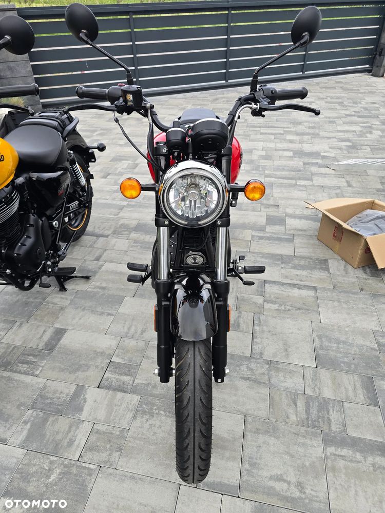 Royal Enfield Meteor - 19