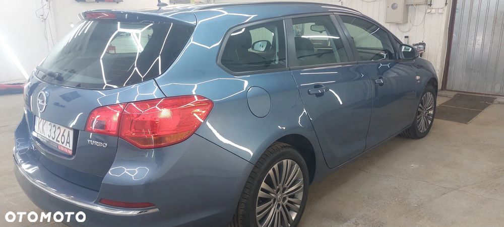 Opel Astra 1.4 T Cosmo - 18