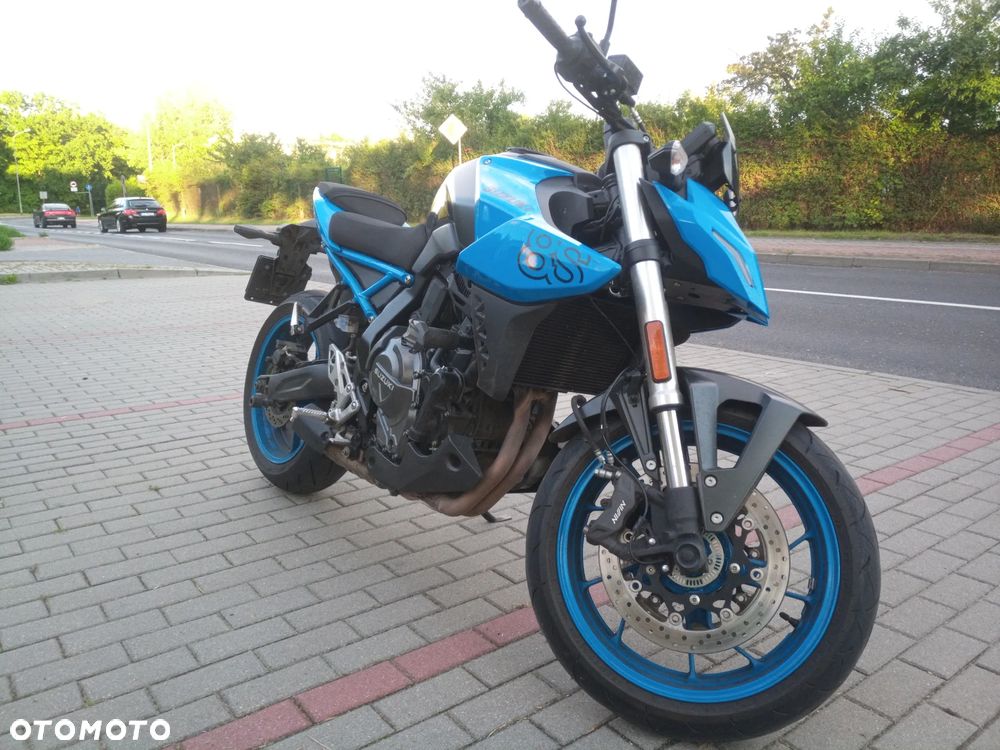 Suzuki Inny - 3