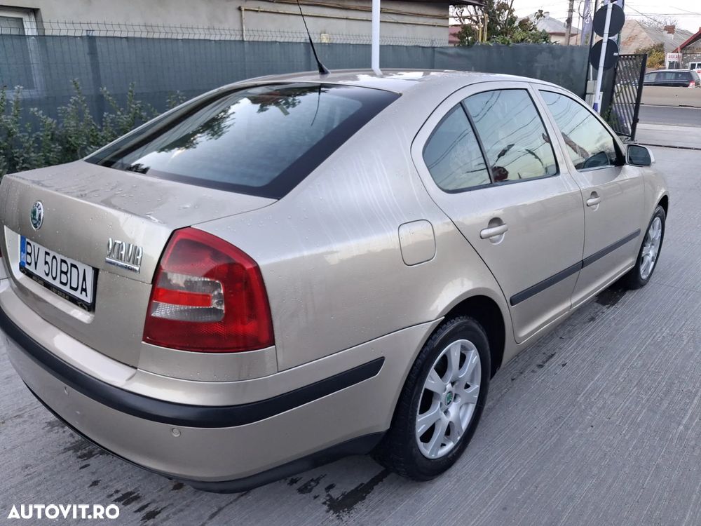 Skoda Octavia 2.0TDI Elegance - 3