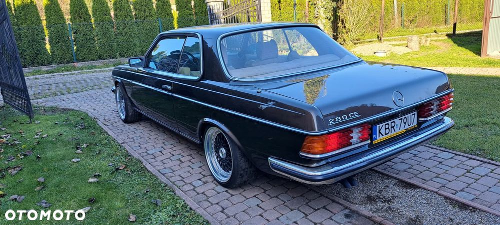Mercedes-Benz W123 - 3