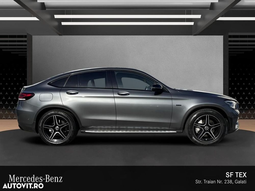 Mercedes-Benz GLC Coupe 300 de 4Matic 9G-TRONIC AMG Line Plus - 24
