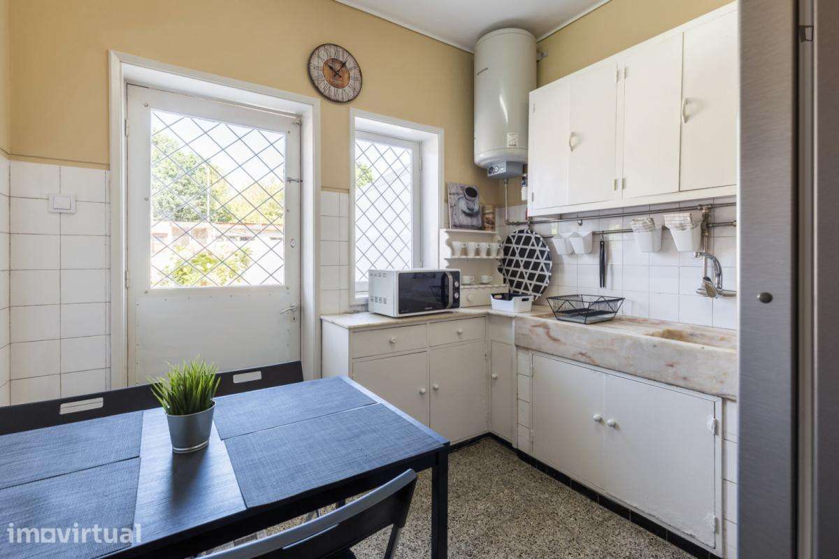Quarto - localizado em São Mamede de Infesta Porto - Grande imagem: 5/13