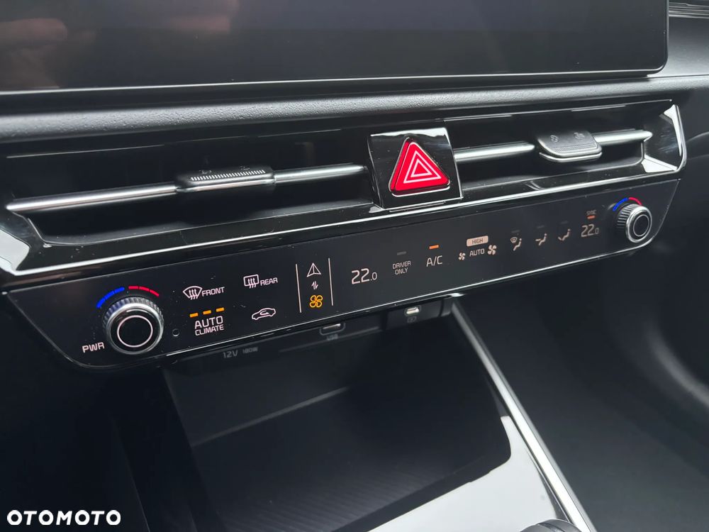 Kia Niro 1.6 GDI Hybrid M - 20