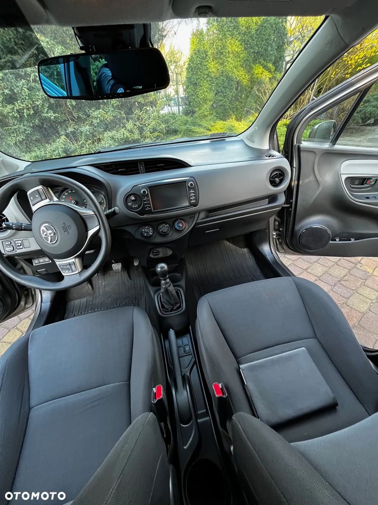 Toyota Yaris 1.5 Active - 10