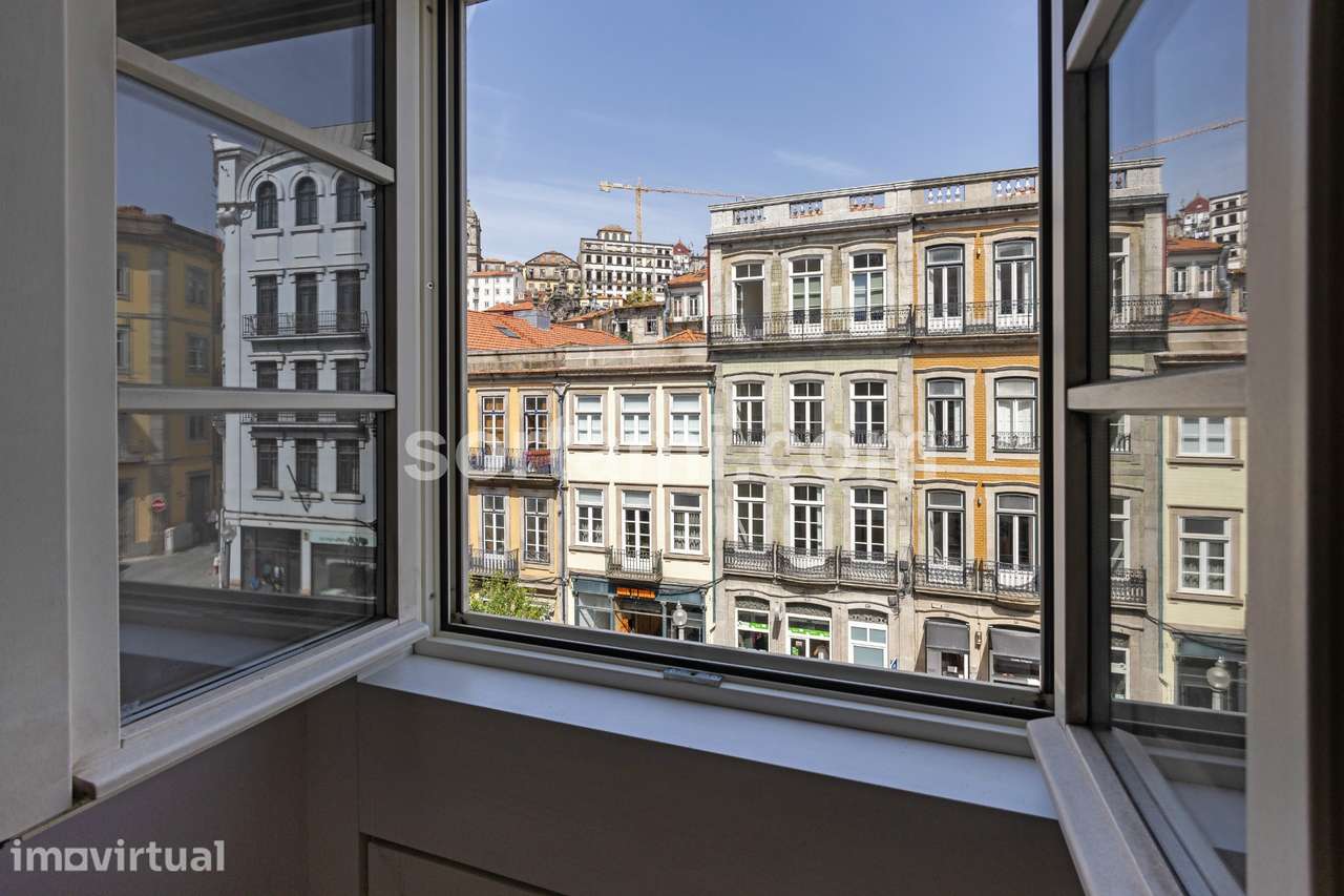 Apartamento T3 Venda em Cedofeita, Santo Ildefonso, Sé, Miragaia, São - Grande imagem: 2/35