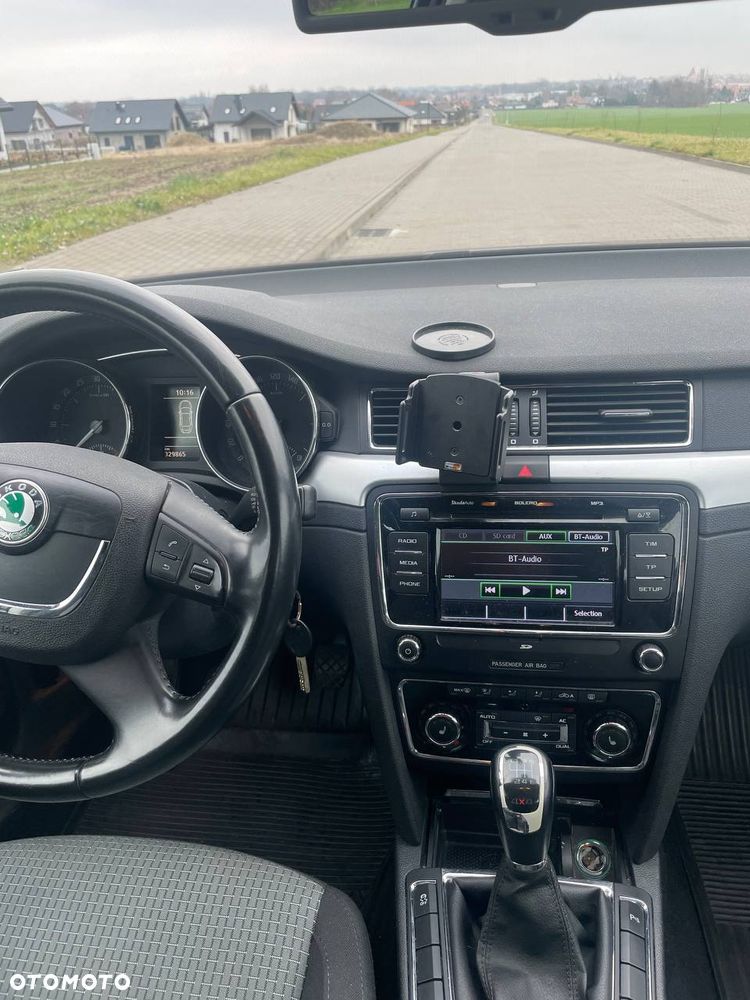 Skoda Superb 2.0 TDI 4x4 Ambition - 8