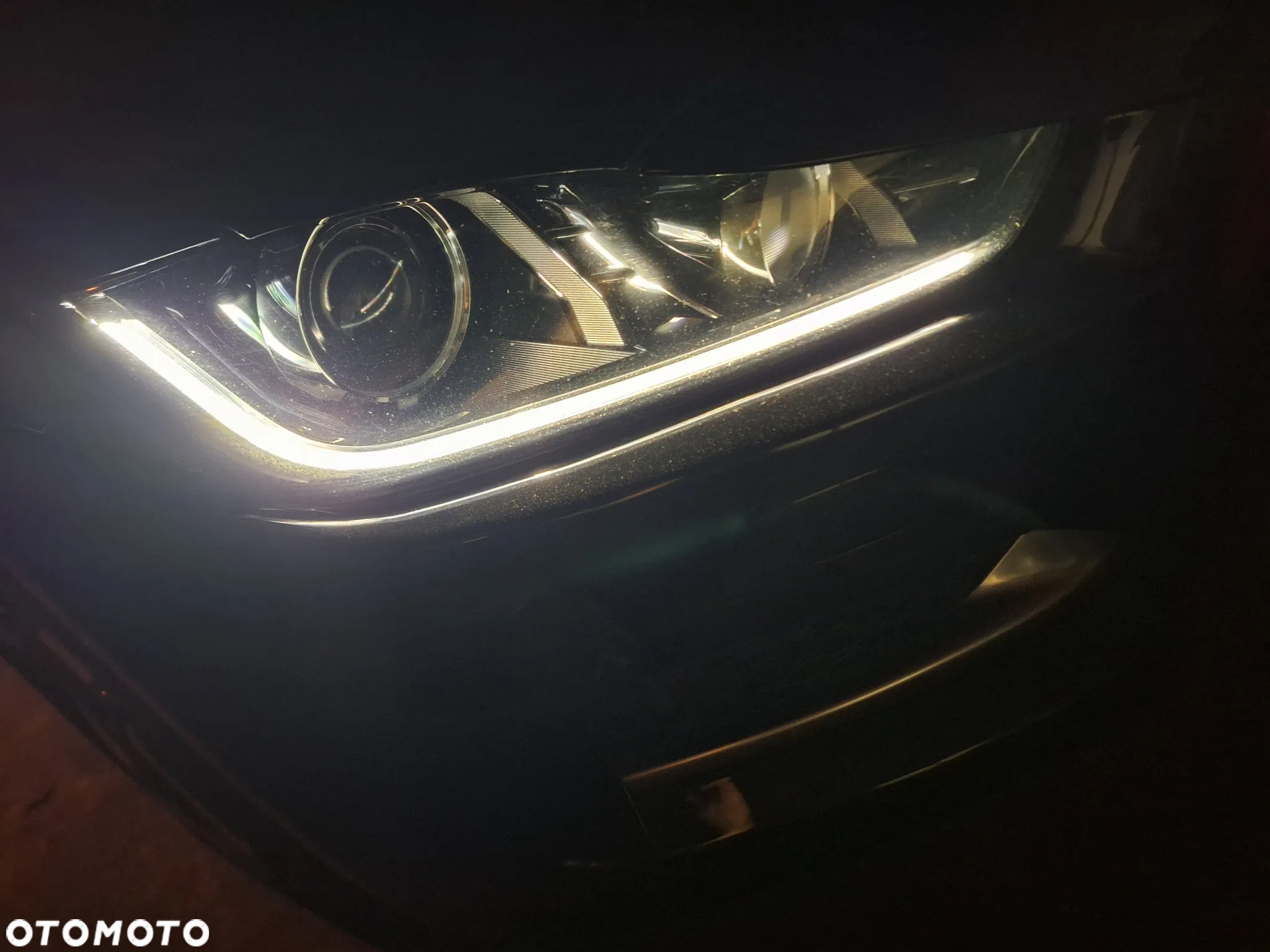 Jaguar XE 2.0 D R-Sport - 38