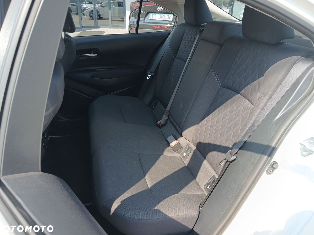 Toyota Corolla 1.8 Hybrid Comfort - 37