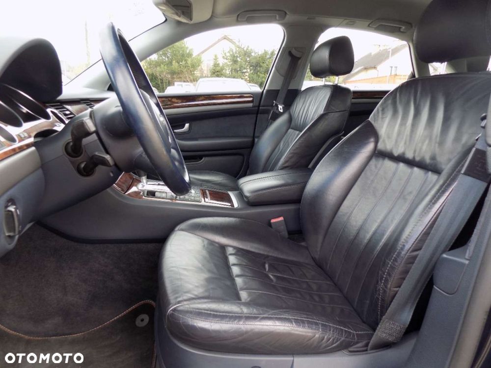 Audi A8 - 7