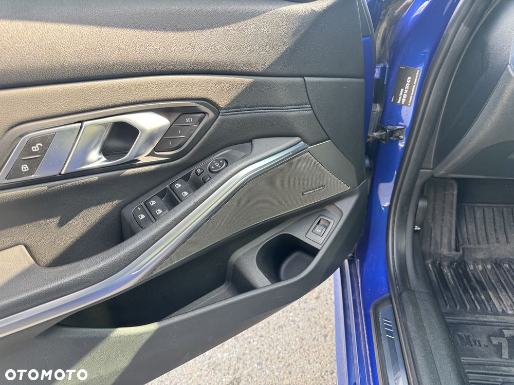 BMW Seria 3 330i M Sport sport - 20