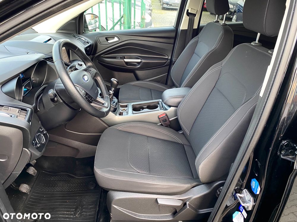 Ford Kuga - 13