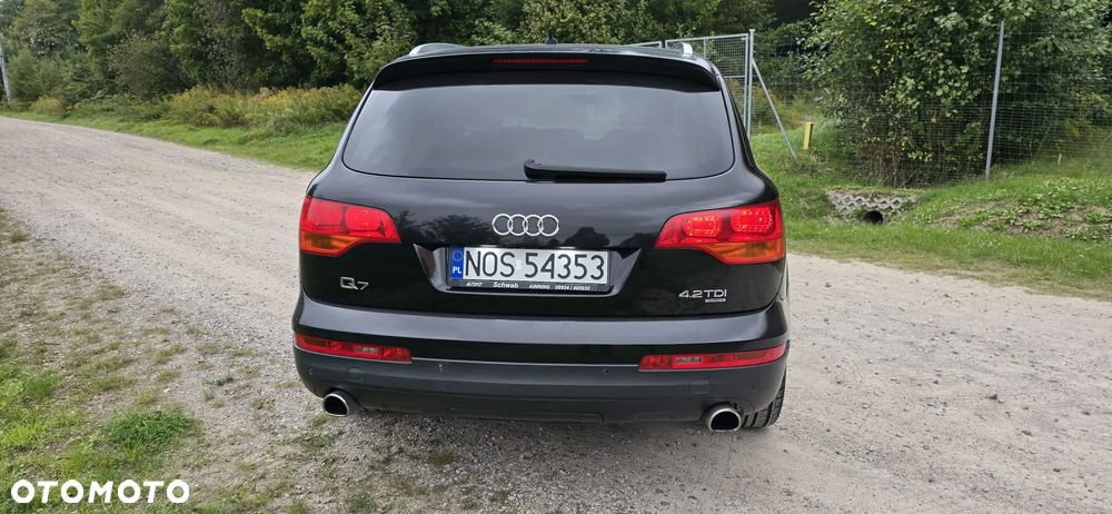 Audi Q7 - 7