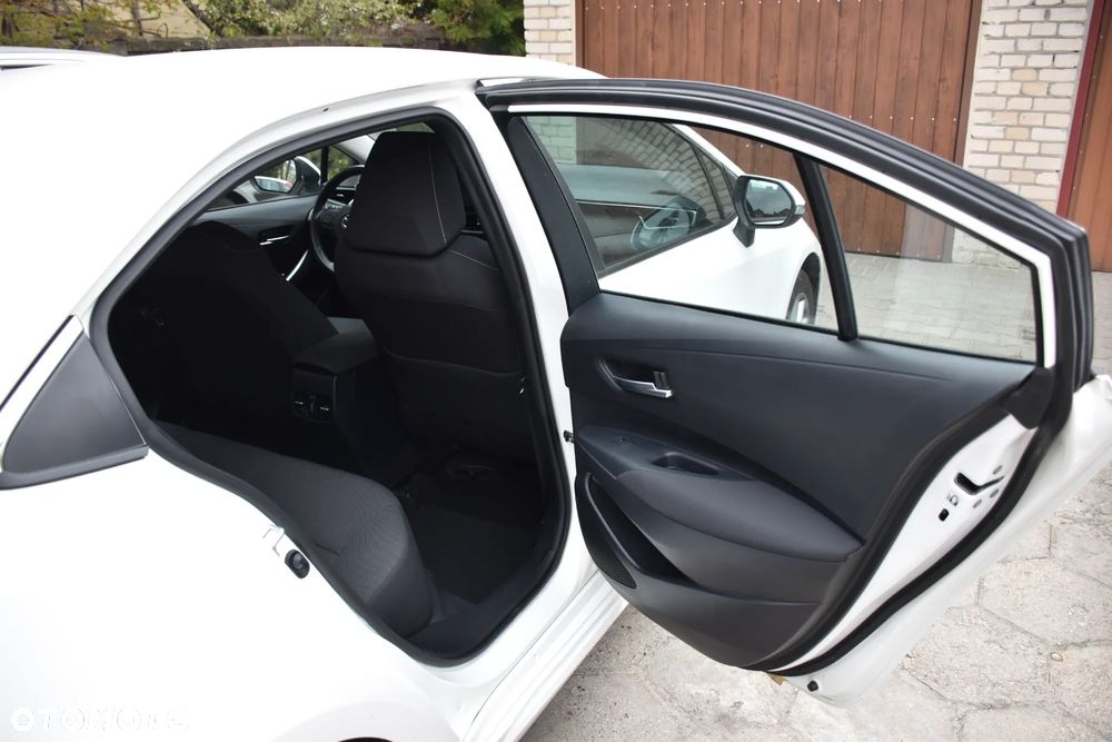 Toyota Corolla 1.6 Comfort - 19