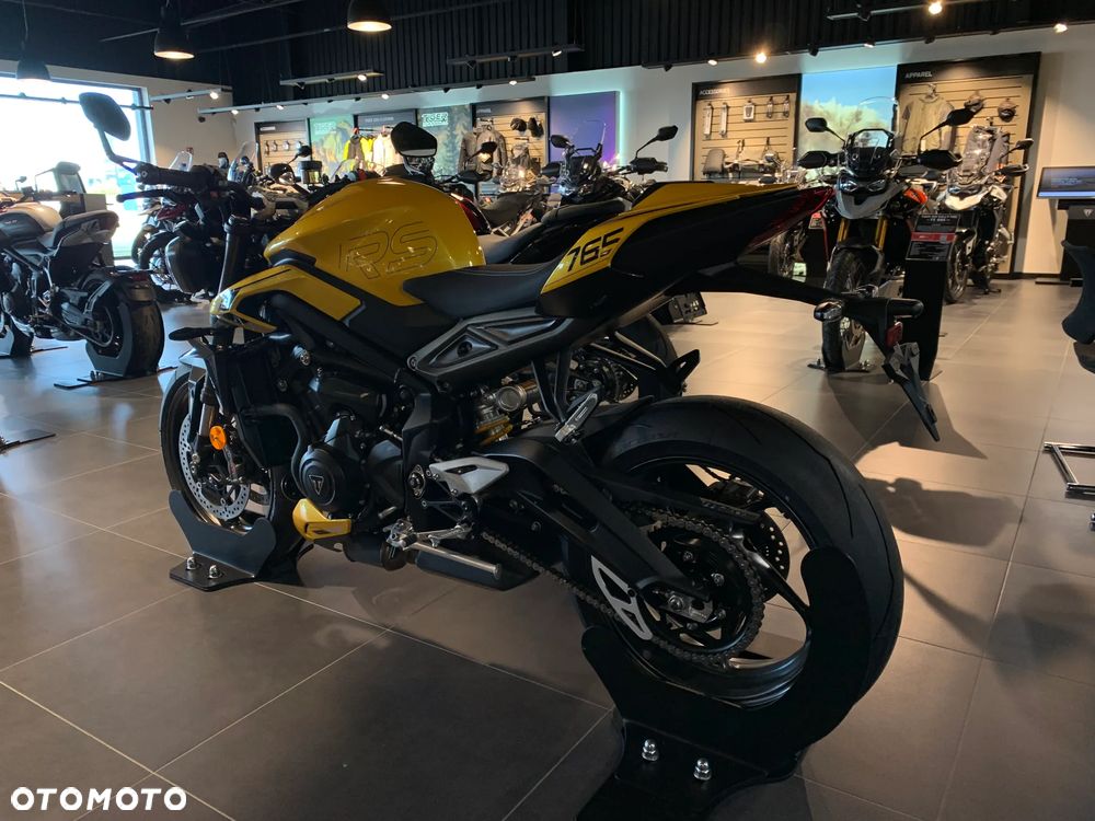 Triumph Street Triple - 3