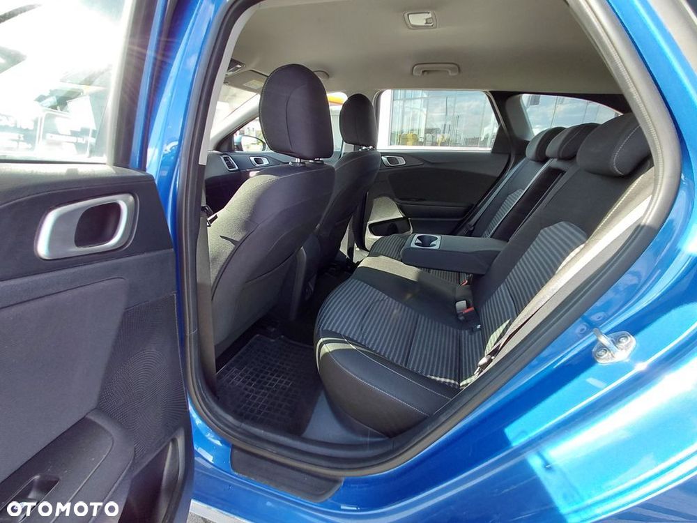 Kia Ceed 1.5 T-GDI M - 21