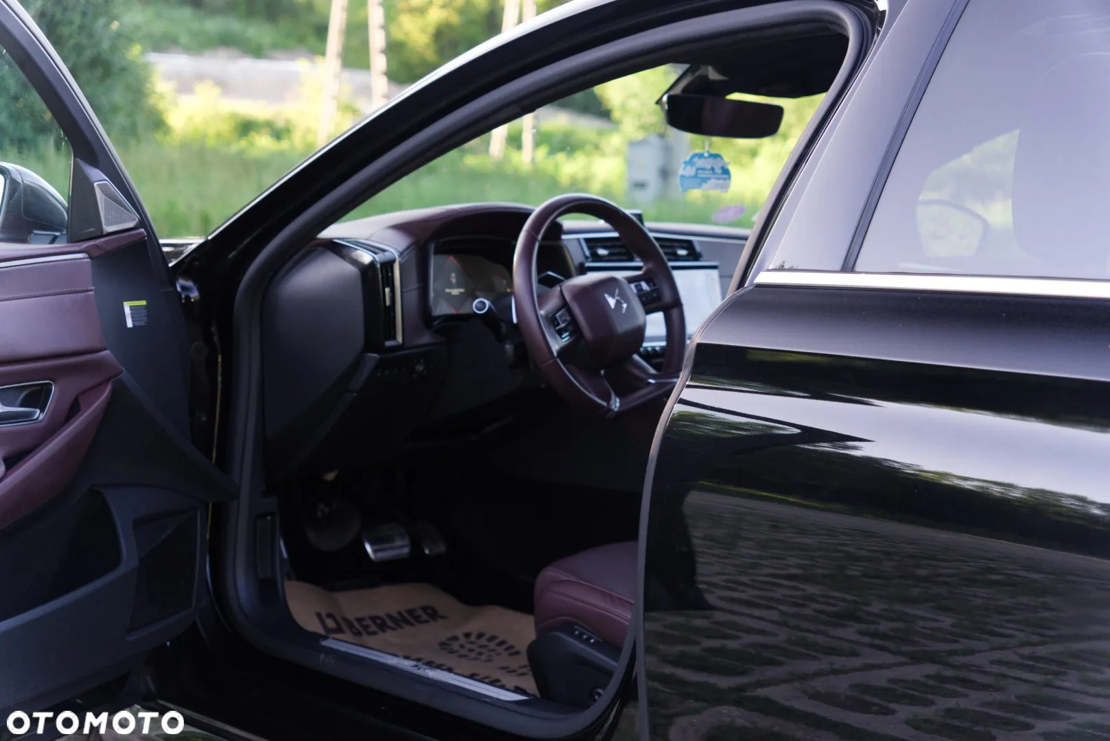 DS Automobiles DS 9 1.6 PureTech Rivoli + - 12