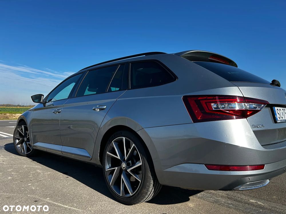 Skoda Superb 2017 photo 5