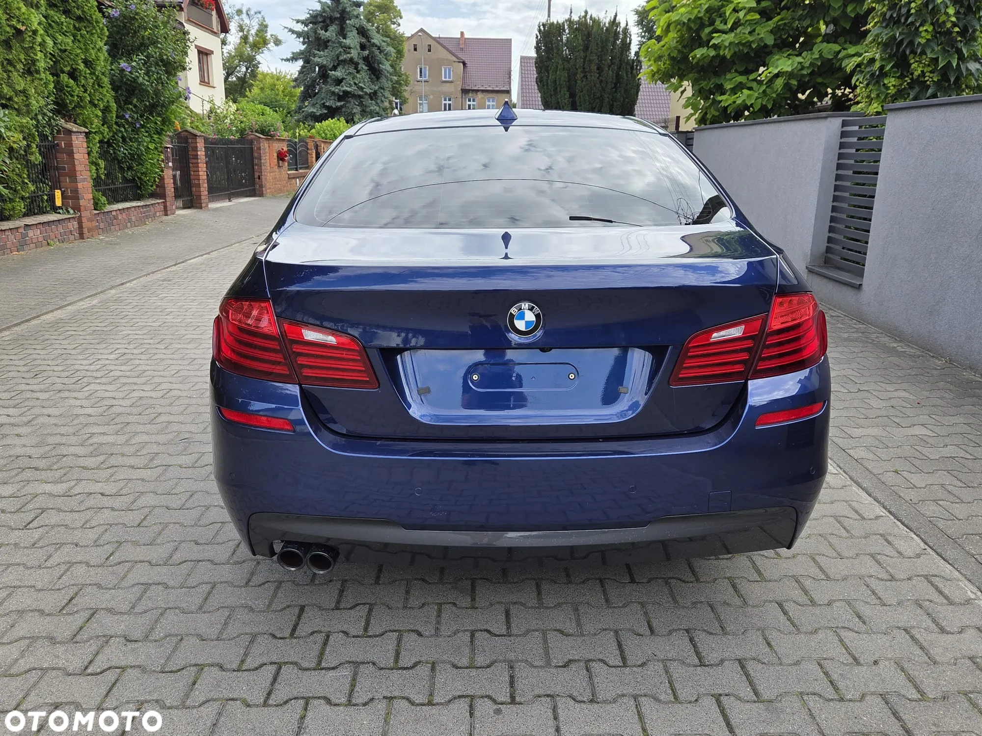 BMW Seria 5 520d M Sport - 6