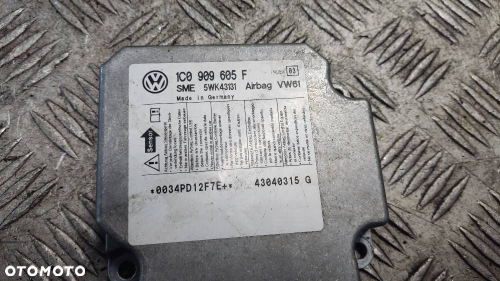 ZESTAW POSTRZAŁOWY 1/6 VOLKSWAGEN SHARAN  MK1 LIFT II - 6