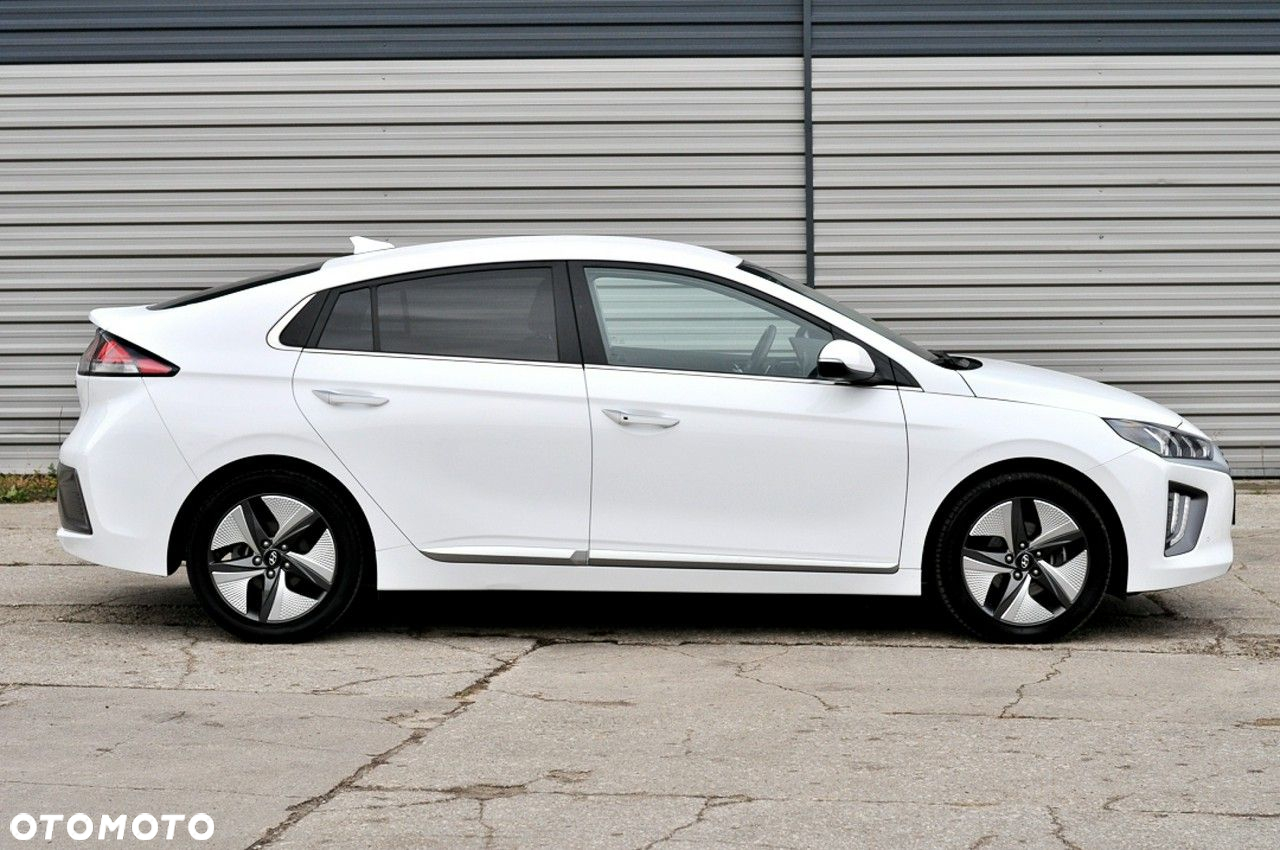 Hyundai IONIQ hybrid Premium - 5