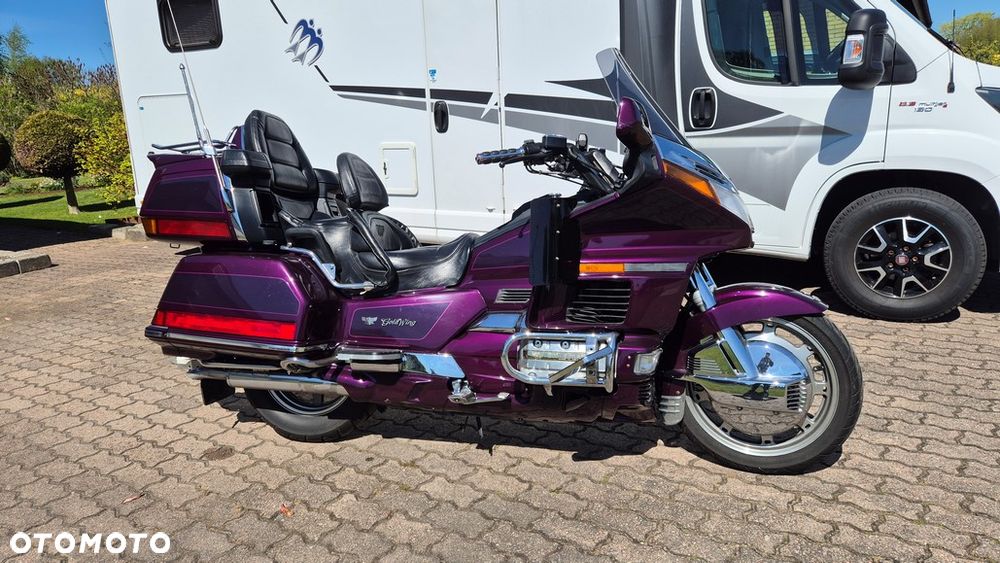 Suzuki Intruder - 16