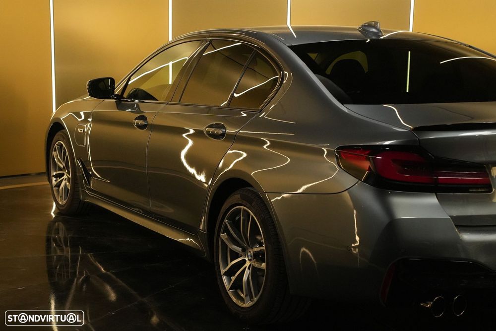 BMW 520 e Pack M - 15