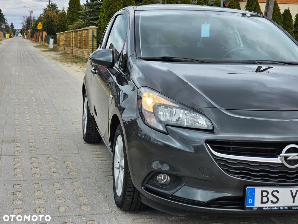 Opel Corsa 1.2 16V Cosmo - 26