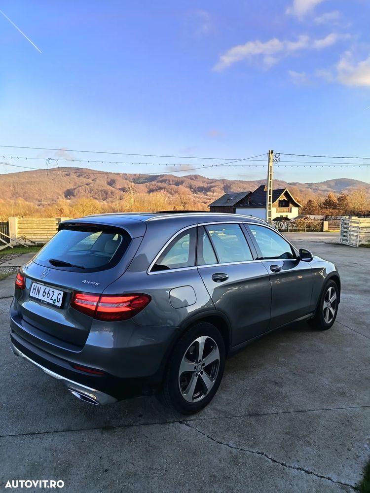 Mercedes-Benz GLC 220 d 4Matic 9G-TRONIC AMG Line - 11