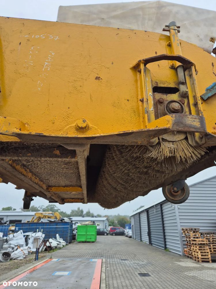 JCB JCB 500 Zamiatarka ładowarka teleskopowa - 6