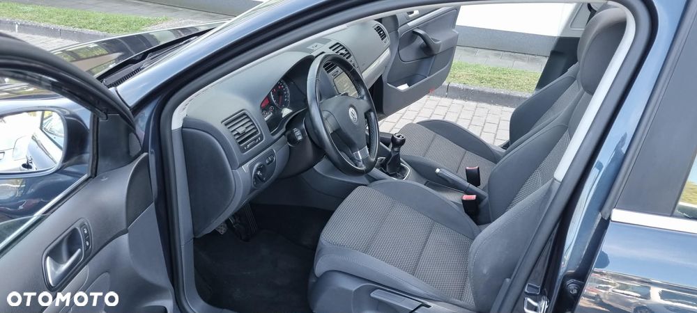 Volkswagen Golf - 13
