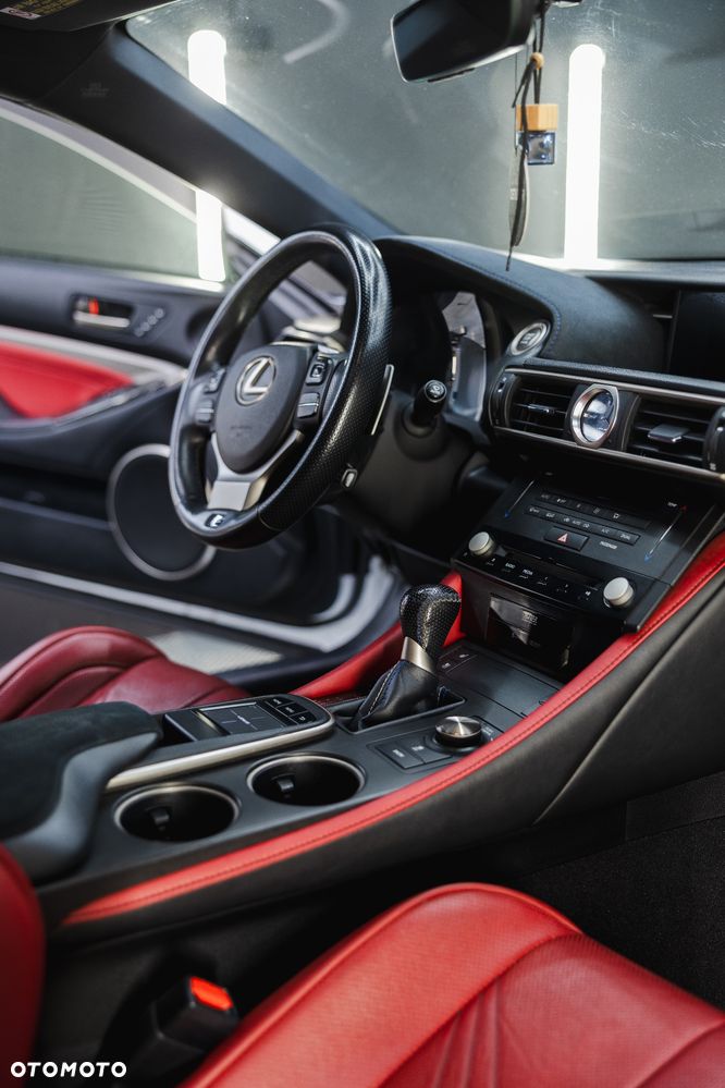 Lexus RC F Prestige - 16