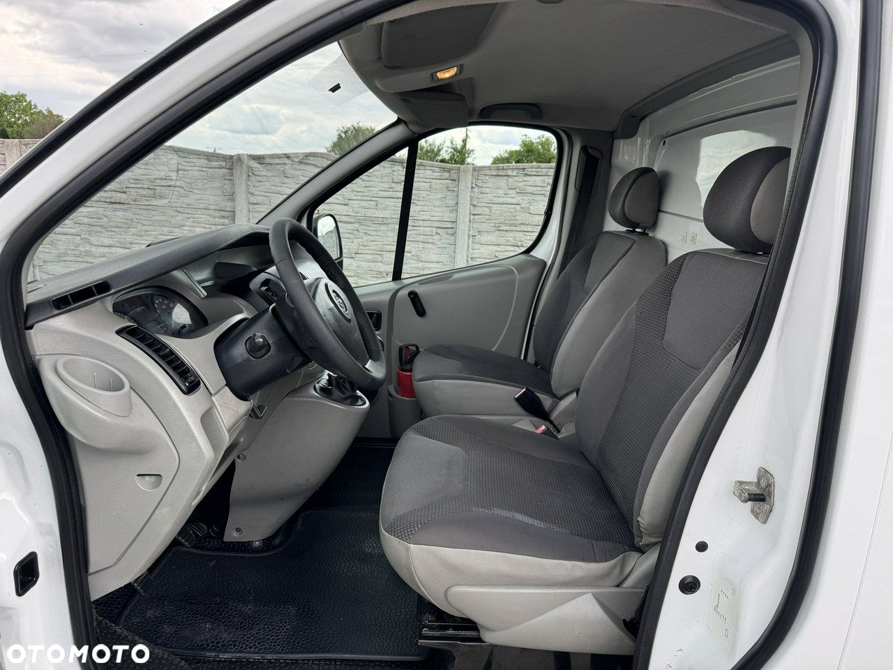 Opel Vivaro - 14